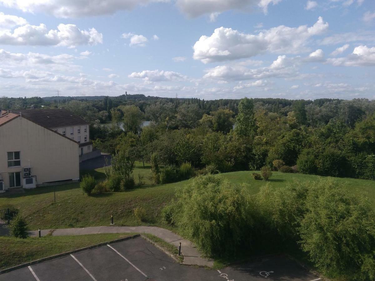 Carouge Aparthotel 3*